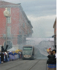 Un Tram dans la ville.